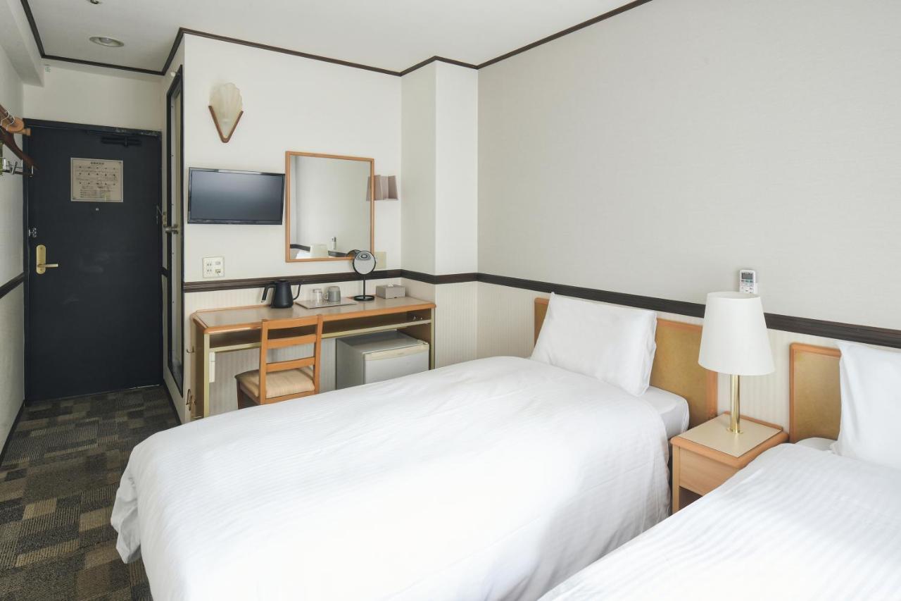 Vessel Inn Asakusa Tsukuba Express Tōkyō Extérieur photo