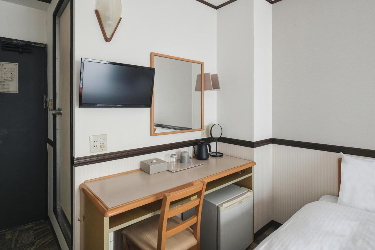 Vessel Inn Asakusa Tsukuba Express Tōkyō Extérieur photo